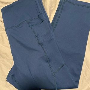 Zyia blue Light n tight capri leggings